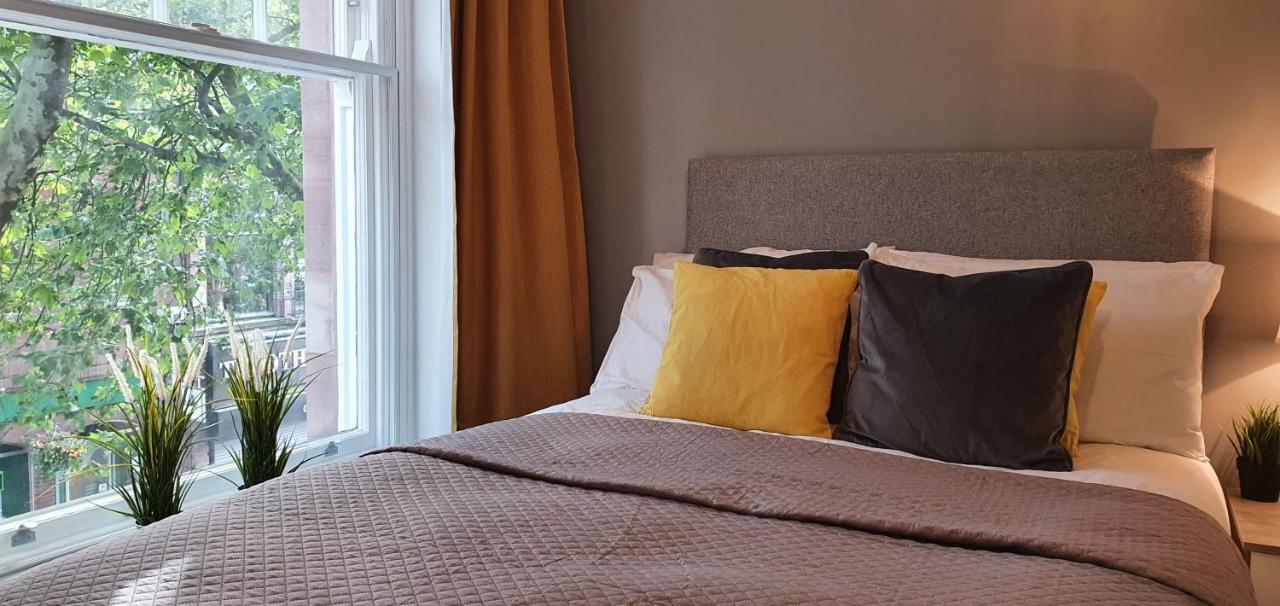 Darwin Stays - Service Accommodation In Newcastle Under Lyme City Centre Extérieur photo