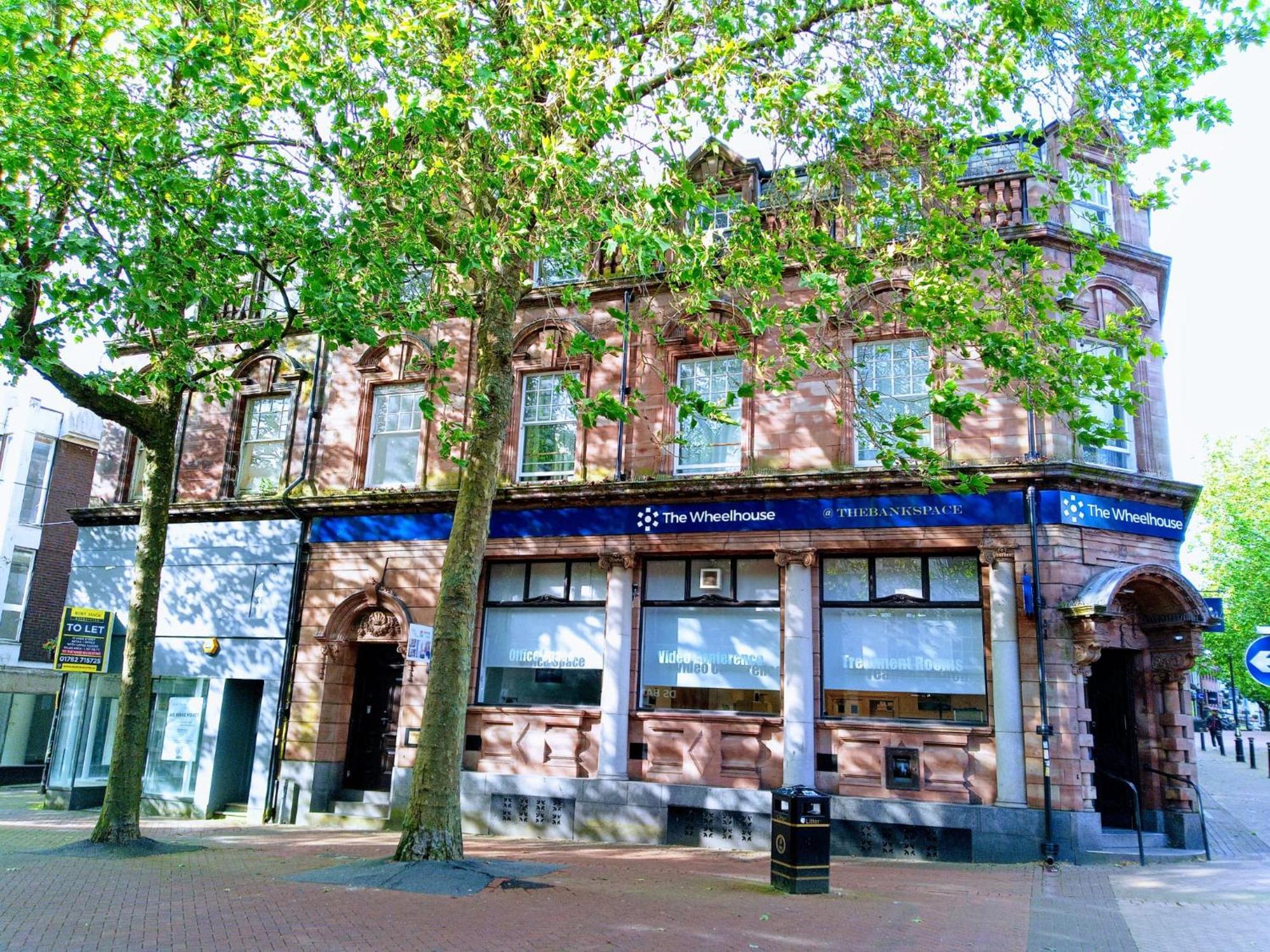 Darwin Stays - Service Accommodation In Newcastle Under Lyme City Centre Extérieur photo