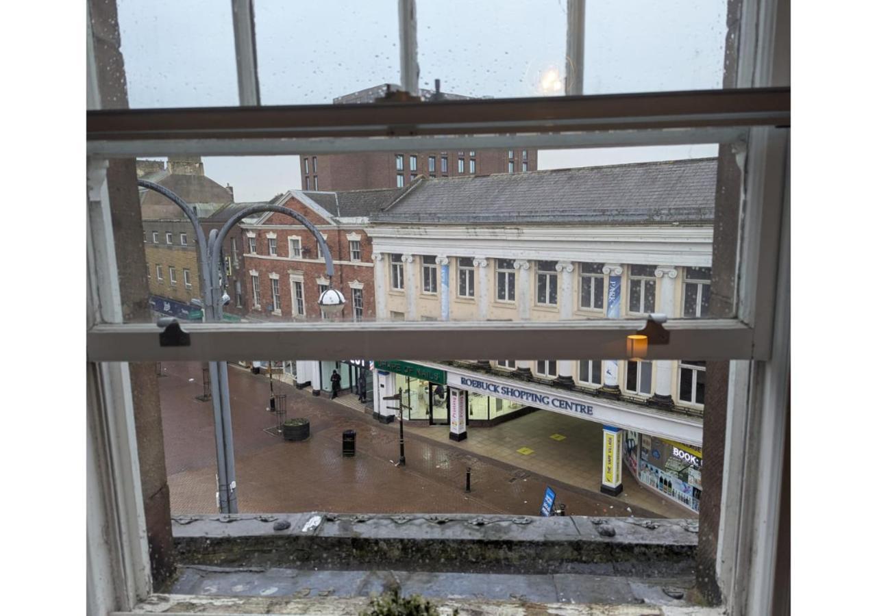 Darwin Stays - Service Accommodation In Newcastle Under Lyme City Centre Extérieur photo