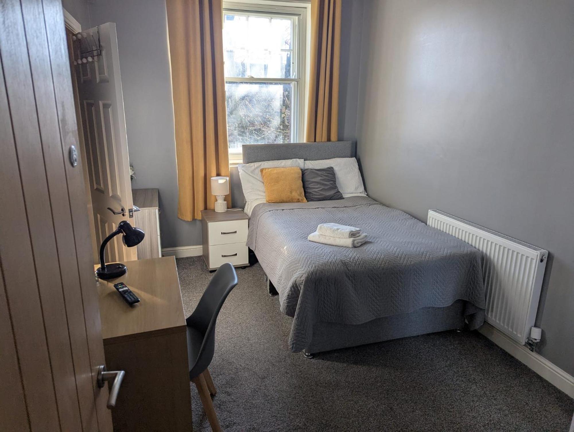 Darwin Stays - Service Accommodation In Newcastle Under Lyme City Centre Extérieur photo