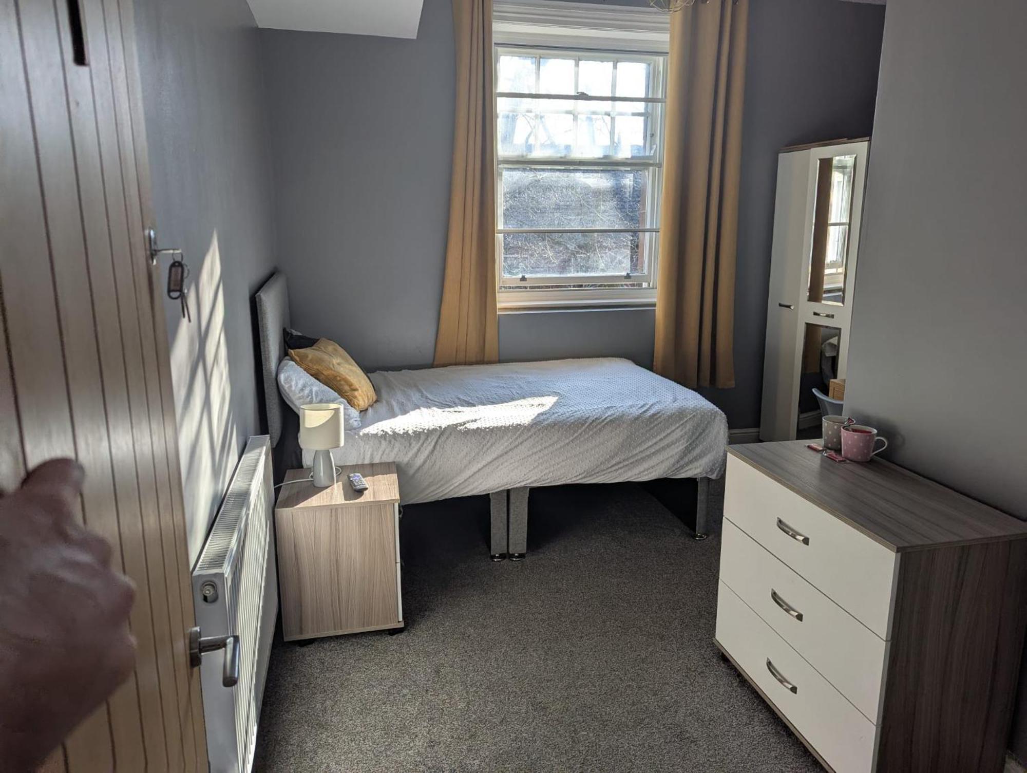 Darwin Stays - Service Accommodation In Newcastle Under Lyme City Centre Extérieur photo